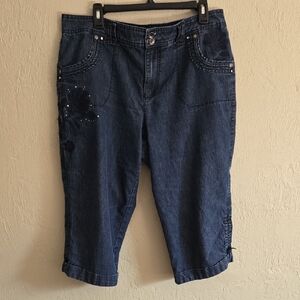 Gloria Vanderbilt Womens Capri Jeans Size 14 Blue Embroidered